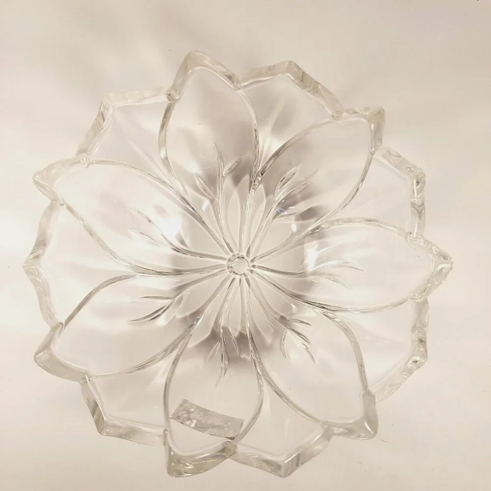 Marquis Waterford Crystal Bowl Christmas Poinsettia Candy Signed 5 Inch Diameter - Picture 10 of 13